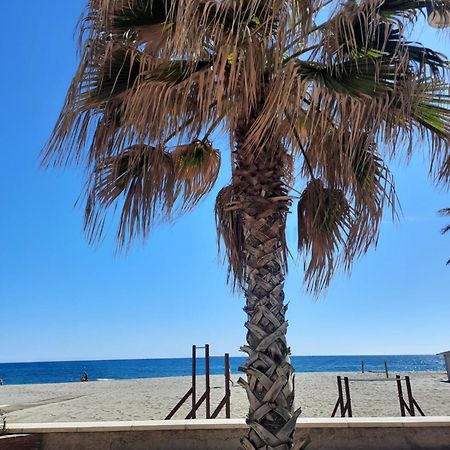 Fuengirola Apartment Carvajal Front Line Primera Linea Kültér fotó