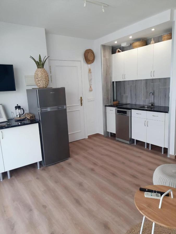 Fuengirola Apartment Carvajal Front Line Primera Linea Kültér fotó