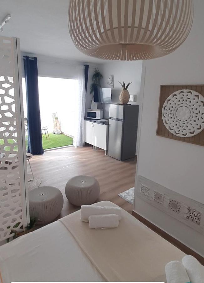 Fuengirola Apartment Carvajal Front Line Primera Linea Kültér fotó