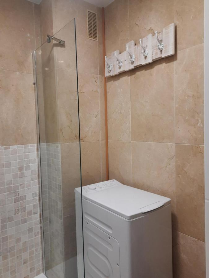 Fuengirola Apartment Carvajal Front Line Primera Linea Kültér fotó